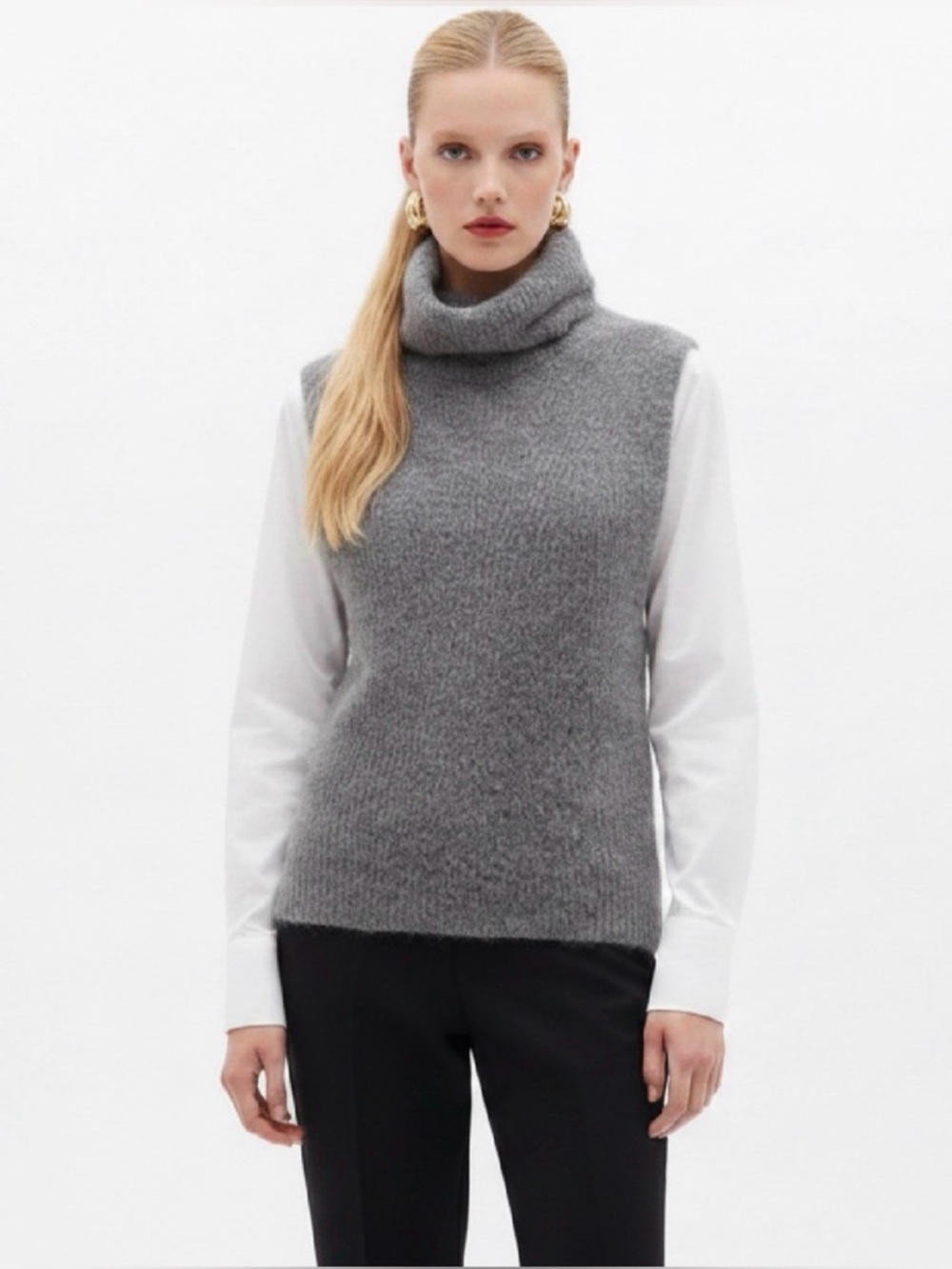 (#50) Aritzia COMMUNITY Plutarch Wool/Yak Turtleneck Sweater Vest